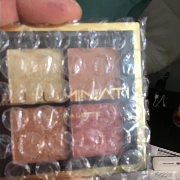 Lip mixture items can be bought separately - Picture 8 of 8